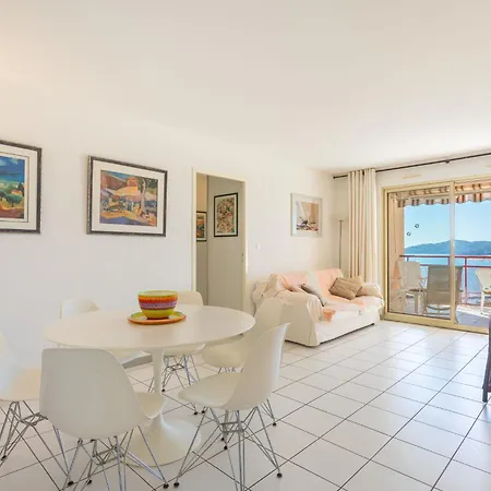 Apartment Les Mandariniers By Interhome Le Lavandou